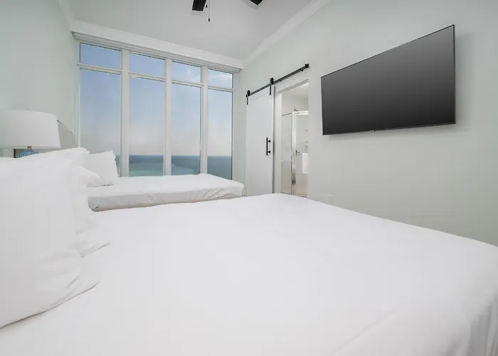 Phoenix Gulf Towers 2108 Apartment *