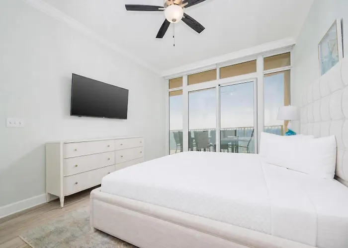 Phoenix Gulf Towers 2108 Apartment