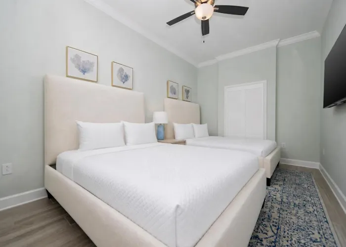 Phoenix Gulf Towers 2108 Apartment